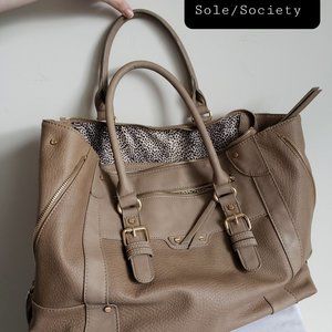 Sole Society tan purse, zipper sides, big like new